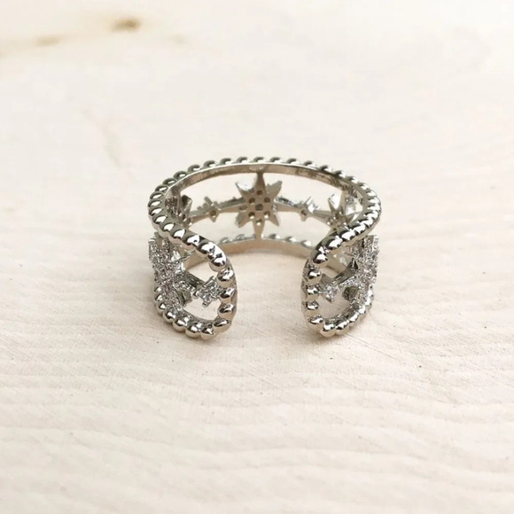 NEW! Dainty “Supernova”  18K WG Starburst Ring 🌟 - Picture 4 of 9